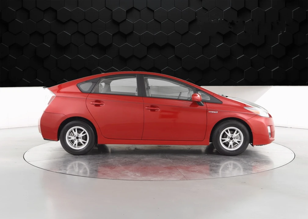 2011 Toyota Prius 3rd Gen - Image 2 of 21