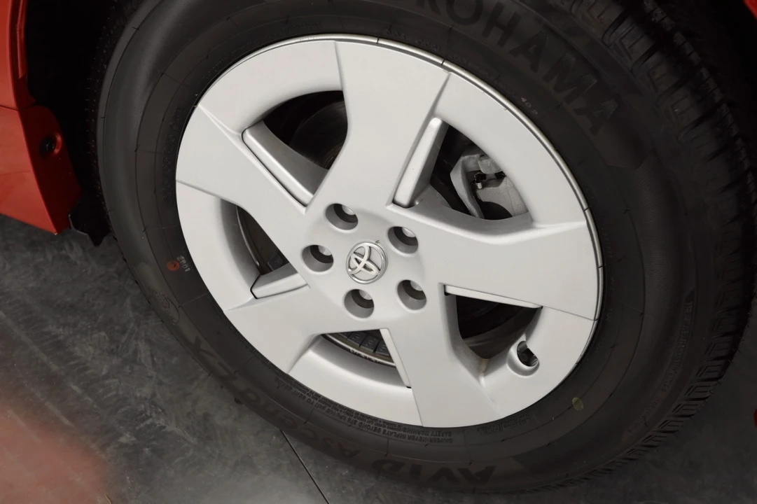 2011 Toyota Prius 3rd Gen - Image 20 of 21