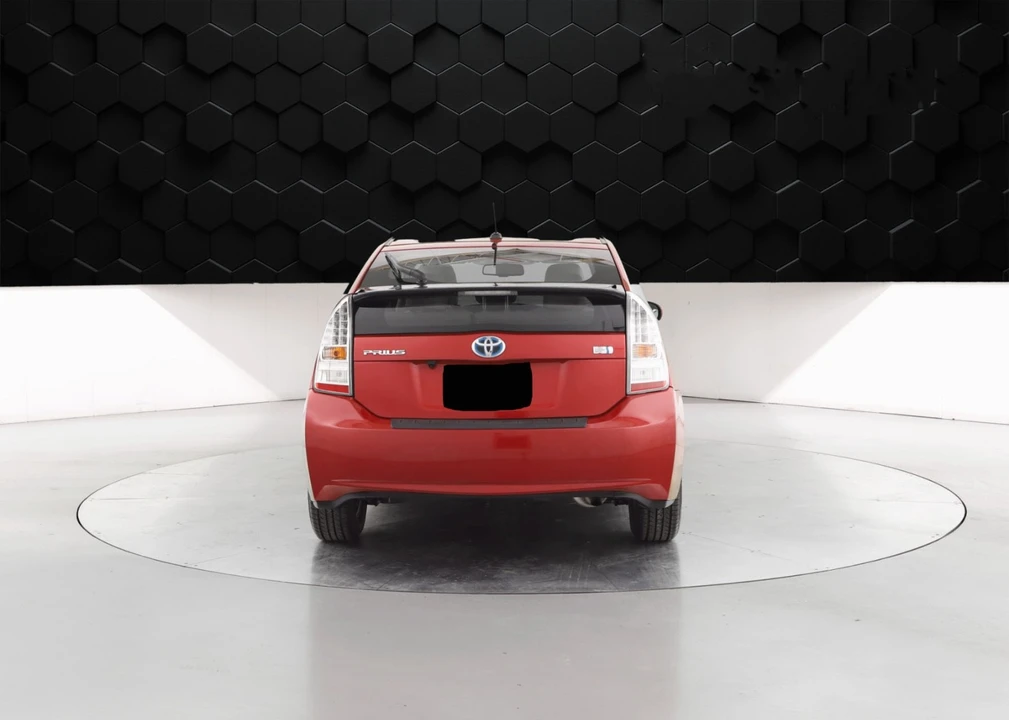 2011 Toyota Prius 3rd Gen - Image 5 of 21