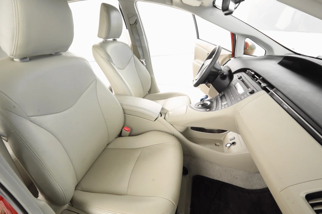 2011 Toyota Prius 3rd Gen - Image 10 of 21