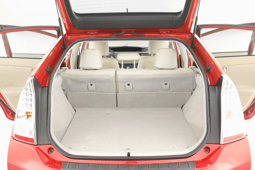 2011 Toyota Prius 3rd Gen - Image 18 of 21