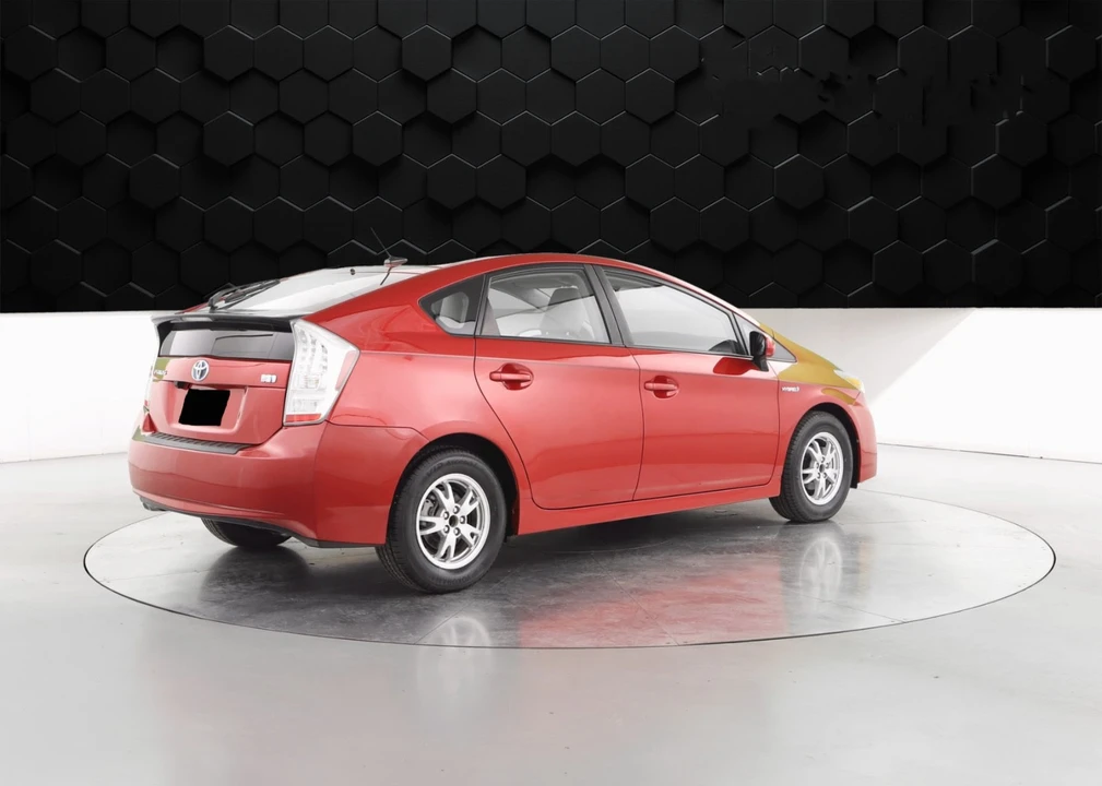 2011 Toyota Prius 3rd Gen - Image 4 of 21