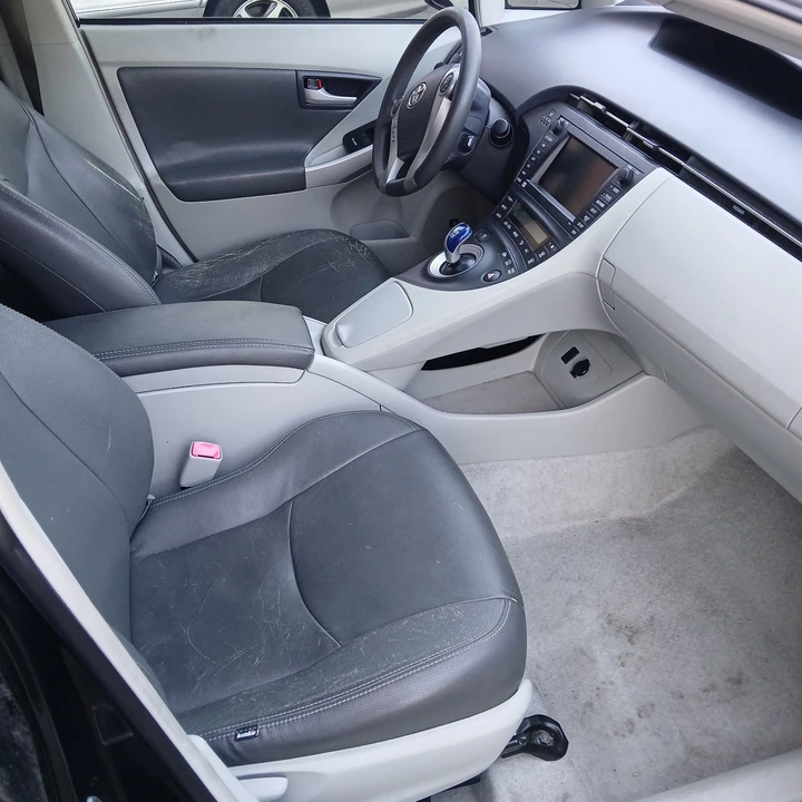 2011 Toyota Prius 3rd Gen - Image 7 of 20