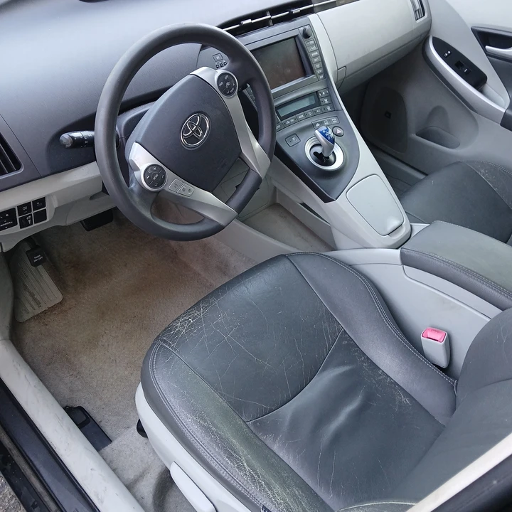 2011 Toyota Prius 3rd Gen - Image 11 of 20