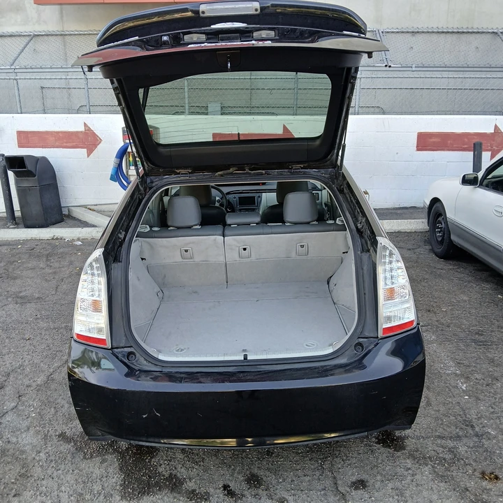 2011 Toyota Prius 3rd Gen - Image 6 of 20