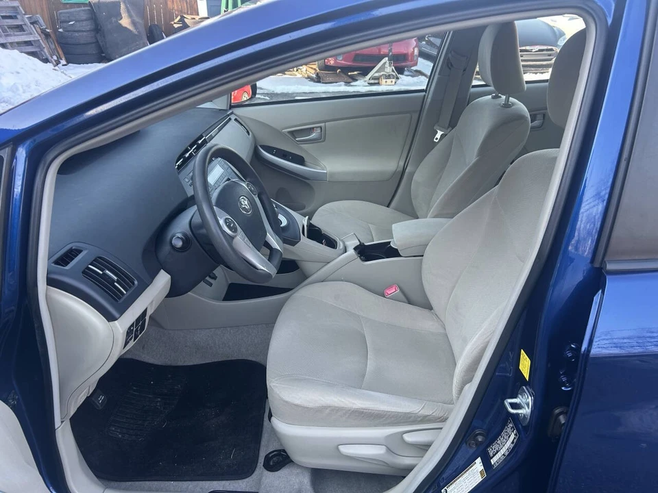 2011 Toyota Prius 3rd Gen - Image 11 of 21