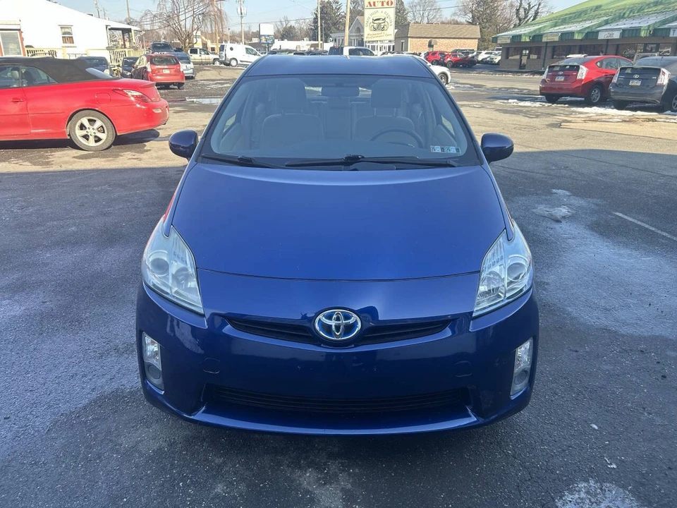 2011 Toyota Prius 3rd Gen - Image 2 of 21