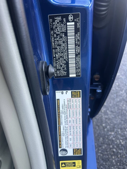 2011 Toyota Prius 3rd Gen - Image 19 of 21