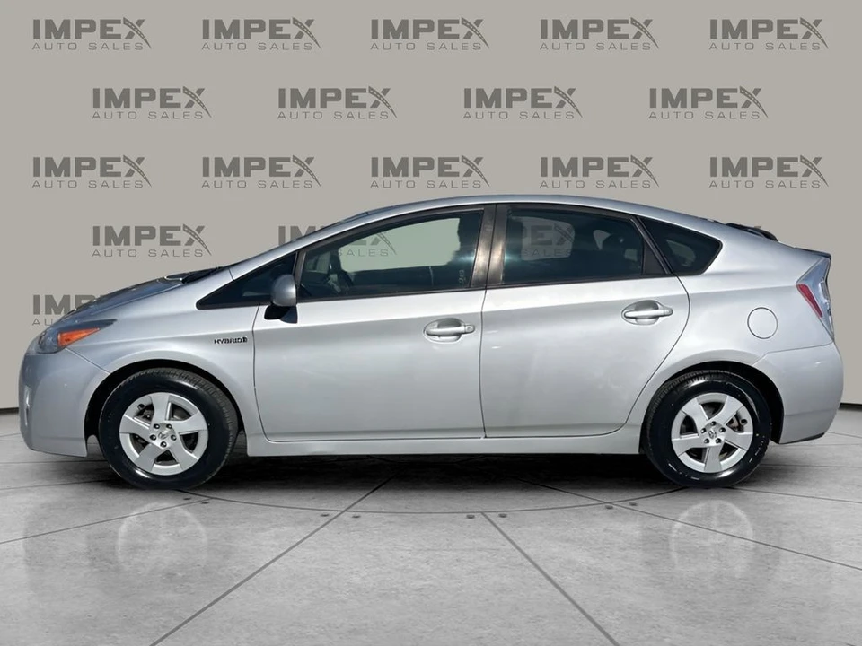 2011 Toyota Prius 3rd Gen - Image 2 of 21