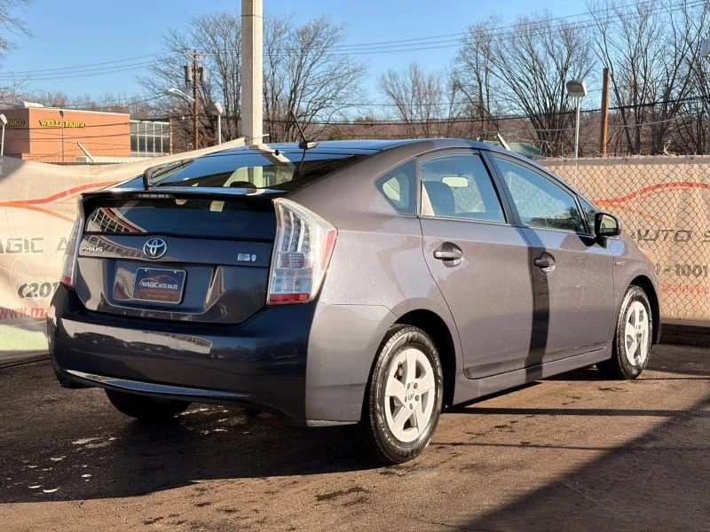 2011 Toyota Prius 3rd Gen - Image 11 of 12