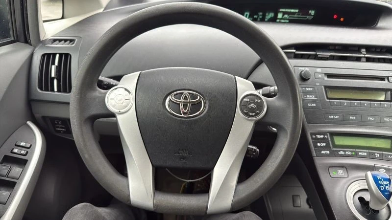 2011 Toyota Prius 3rd Gen - Image 10 of 12