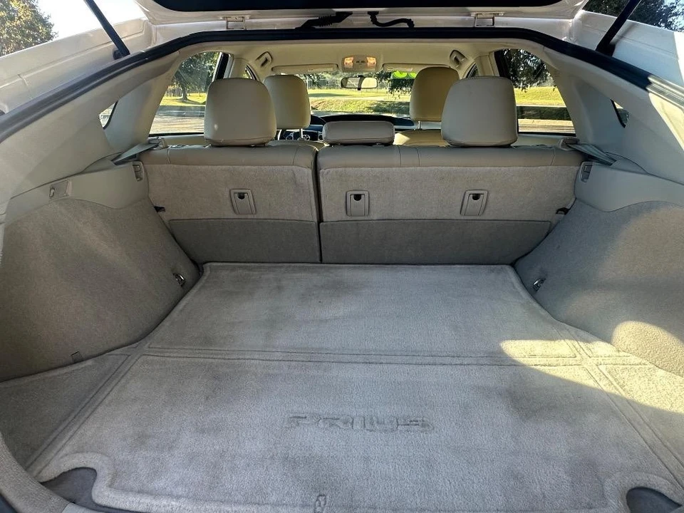 2011 Toyota Prius 3rd Gen - Image 21 of 21
