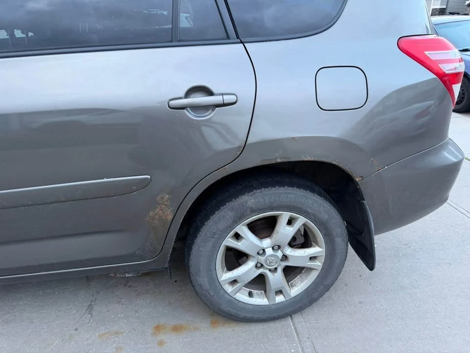2011 Toyota RAV4 3rd Gen - Image 5 of 11