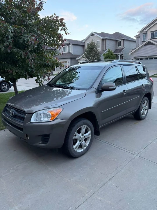 2011 Toyota RAV4 3rd Gen - Image 3 of 11