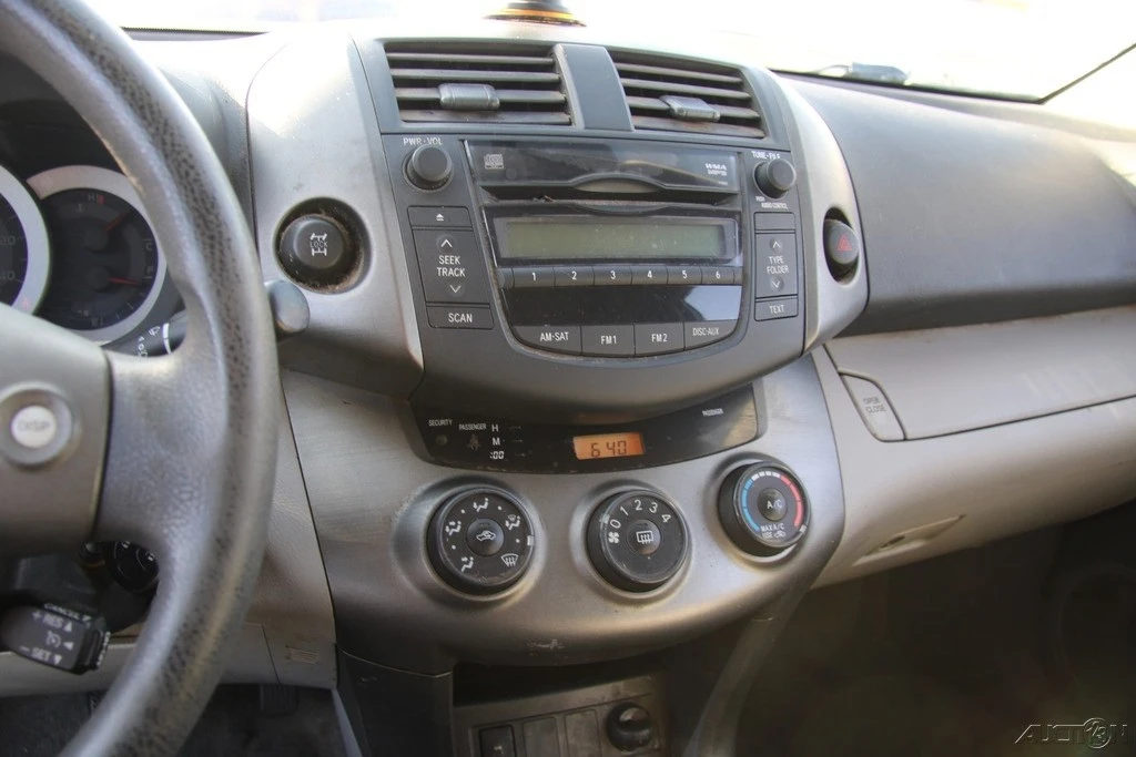 2011 Toyota RAV4 3rd Gen - Image 16 of 21
