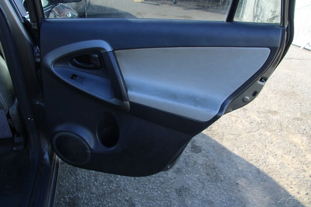 2011 Toyota RAV4 3rd Gen - Image 20 of 21