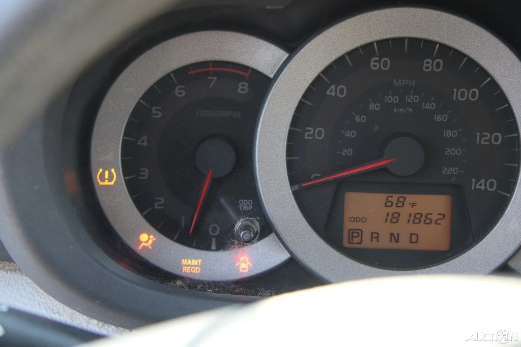 2011 Toyota RAV4 3rd Gen - Image 15 of 21