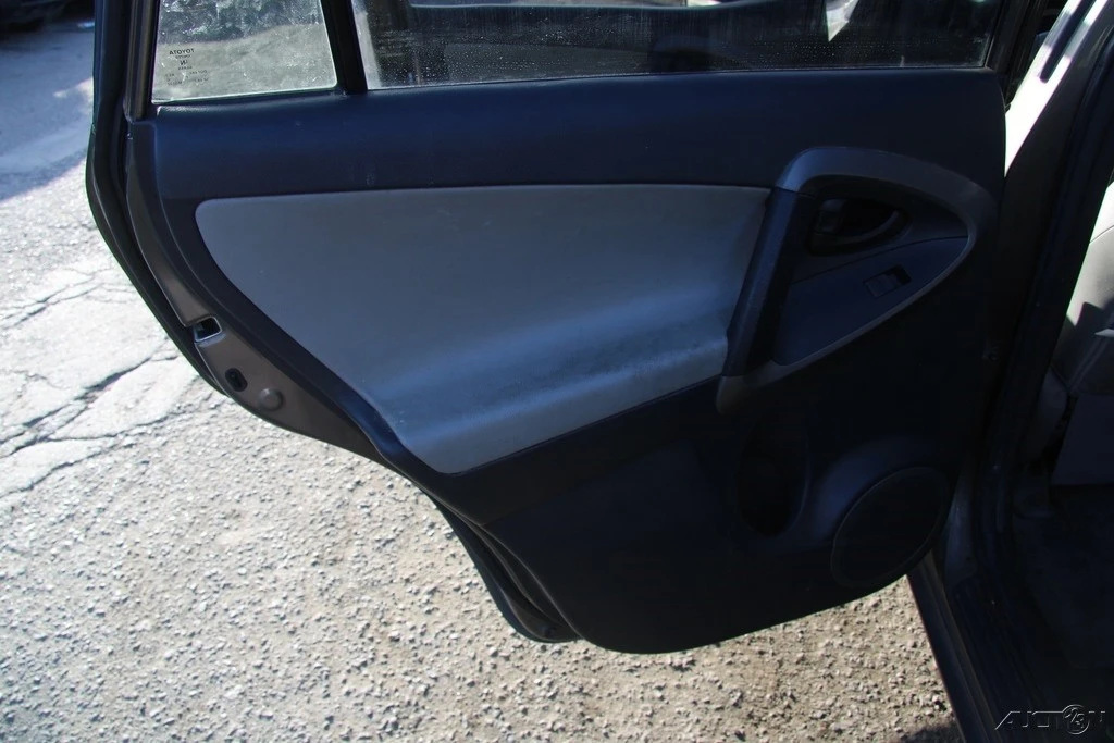 2011 Toyota RAV4 3rd Gen - Image 18 of 21