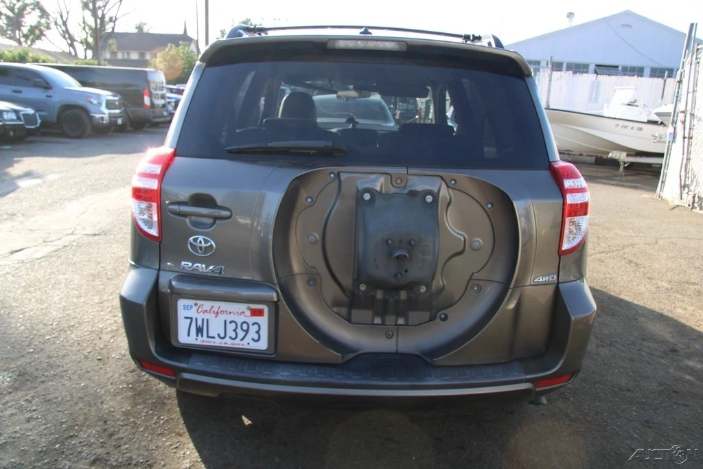 2011 Toyota RAV4 3rd Gen - Image 5 of 21