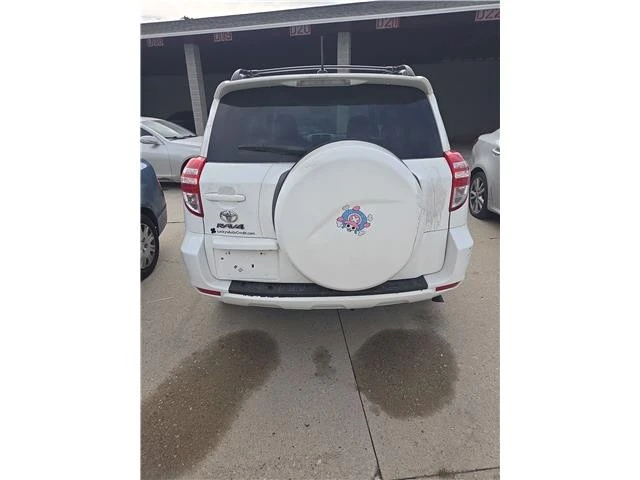 2011 Toyota RAV4 3rd Gen - Image 4 of 9