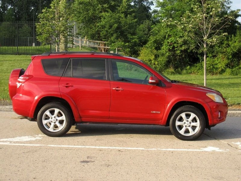 2011 Toyota RAV4 3rd Gen - Image 6 of 12
