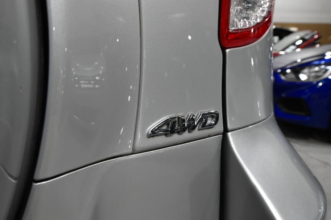 2011 Toyota RAV4 3rd Gen - Image 11 of 12