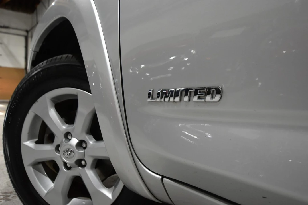 2011 Toyota RAV4 3rd Gen - Image 7 of 12