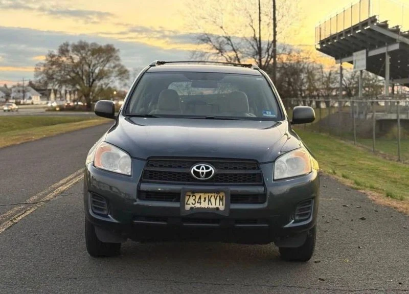 2011 Toyota RAV4 3rd Gen - Image 8 of 12