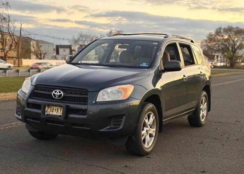 2011 Toyota RAV4 3rd Gen - Image 3 of 12