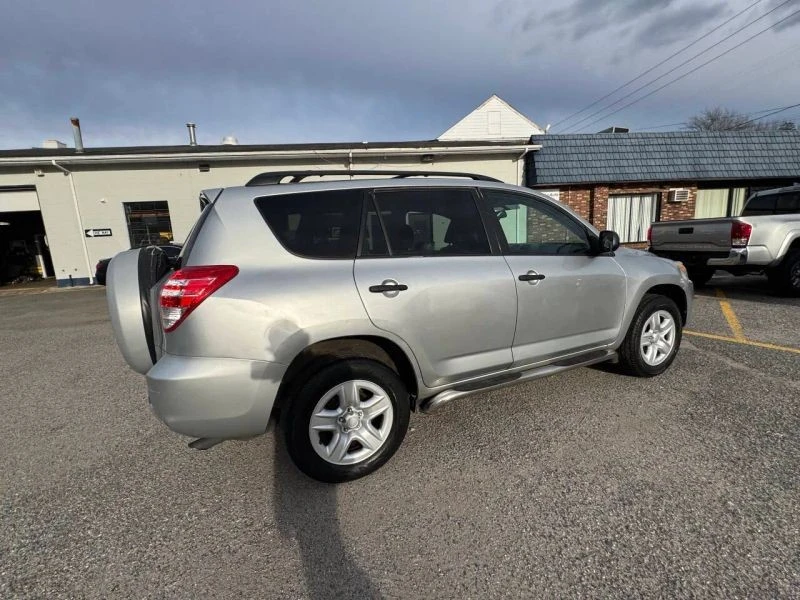 2011 Toyota RAV4 3rd Gen - Image 10 of 12