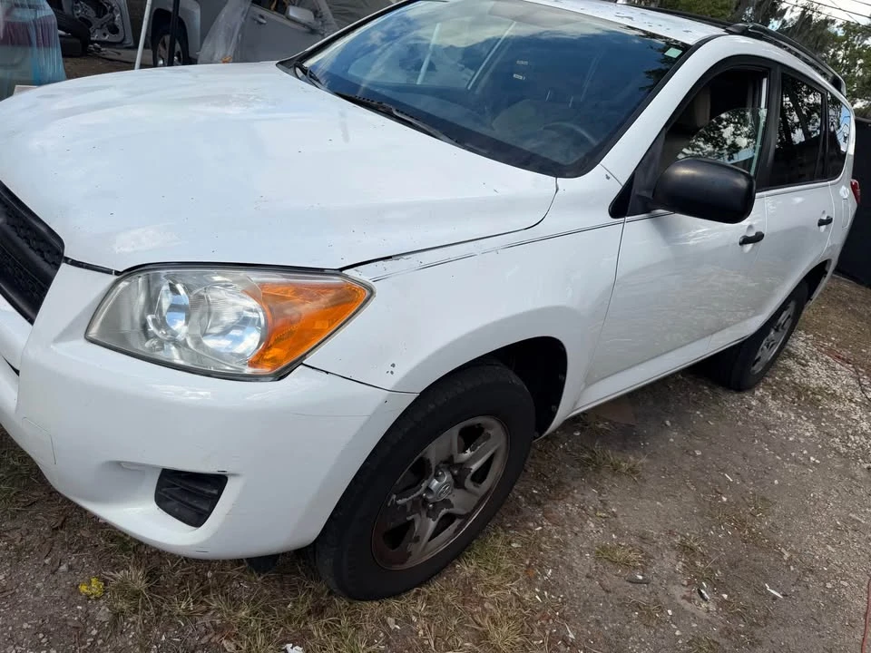 2011 Toyota RAV4 3rd Gen - Image 4 of 12