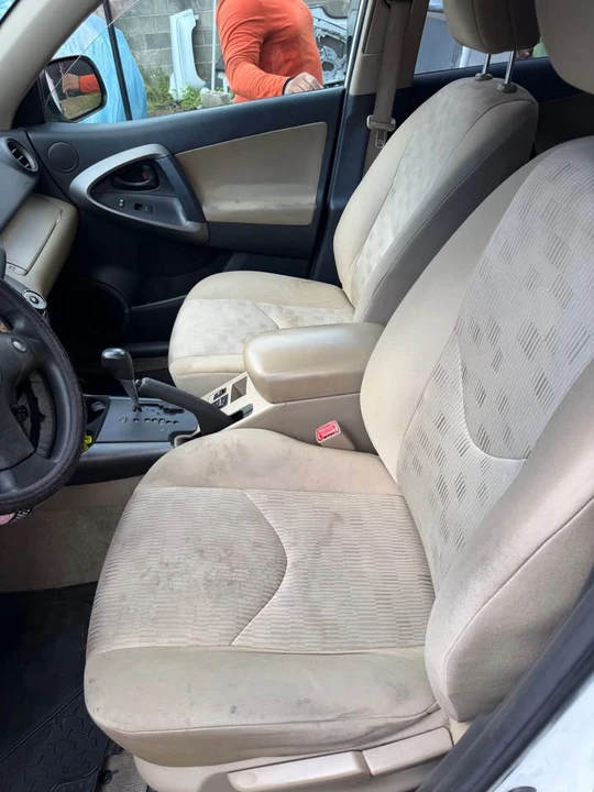 2011 Toyota RAV4 3rd Gen - Image 5 of 12