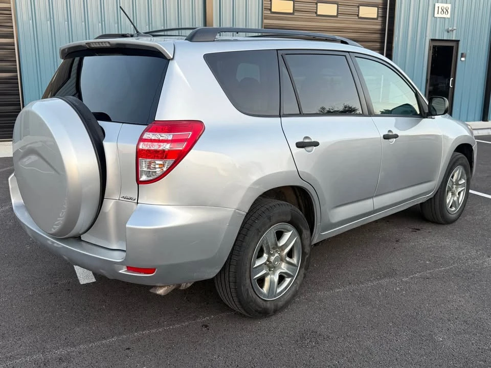 2011 Toyota RAV4 3rd Gen - Image 4 of 16