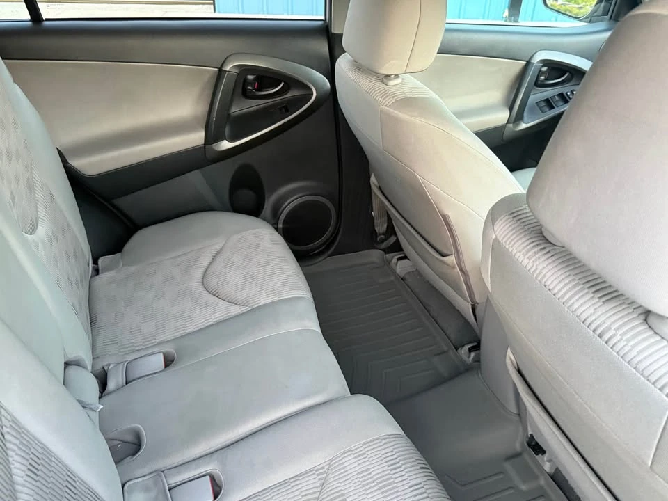 2011 Toyota RAV4 3rd Gen - Image 10 of 16