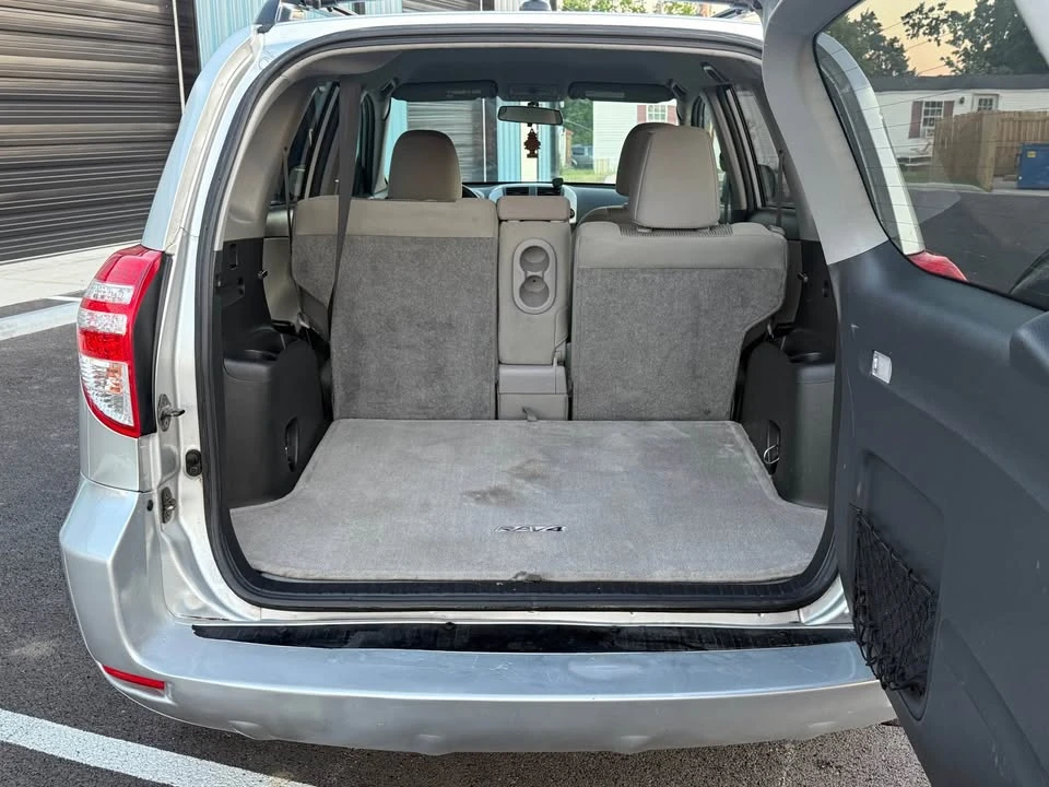 2011 Toyota RAV4 3rd Gen - Image 6 of 16