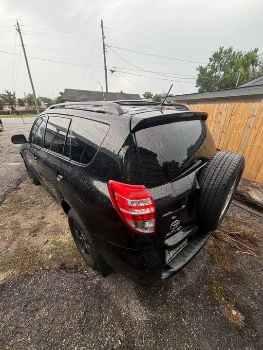 2011 Toyota RAV4 3rd Gen - Image 3 of 11