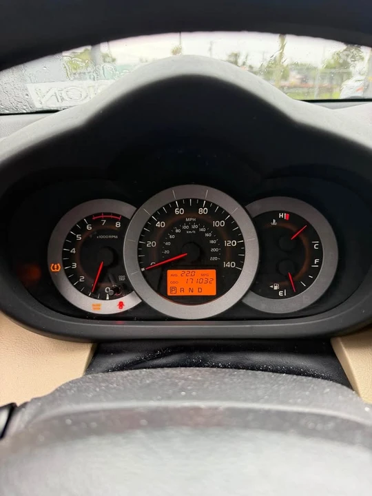 2011 Toyota RAV4 3rd Gen - Image 10 of 11