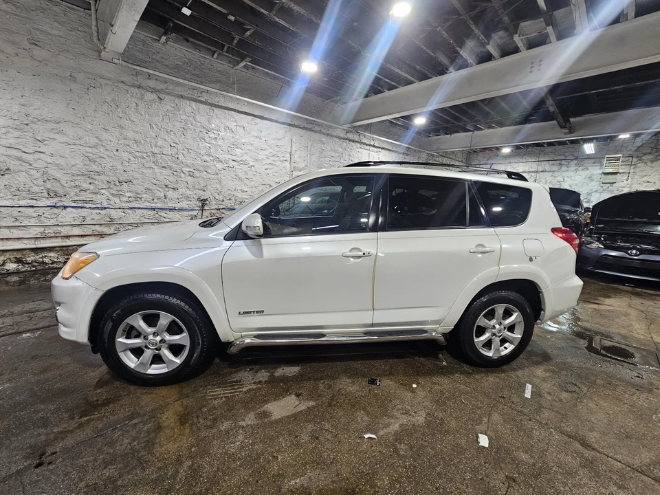 2011 Toyota RAV4 3rd Gen - Image 2 of 21
