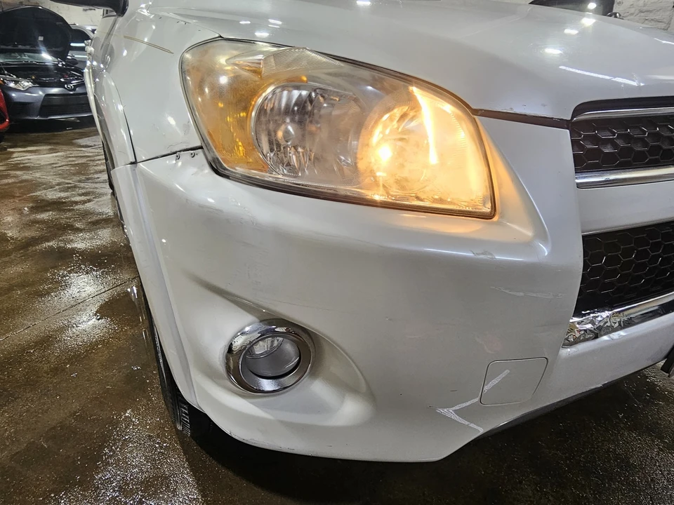 2011 Toyota RAV4 3rd Gen - Image 9 of 21