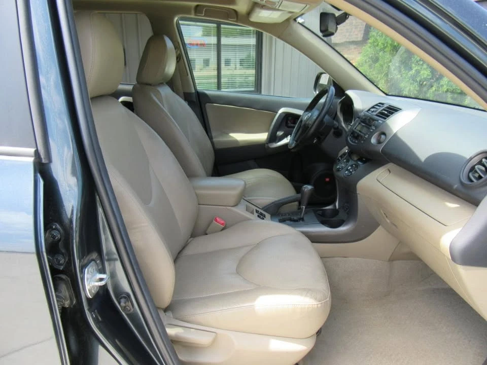 2011 Toyota RAV4 3rd Gen - Image 18 of 20