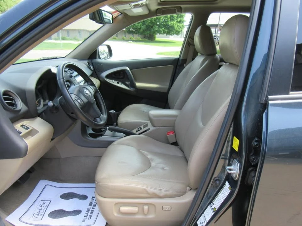 2011 Toyota RAV4 3rd Gen - Image 16 of 20