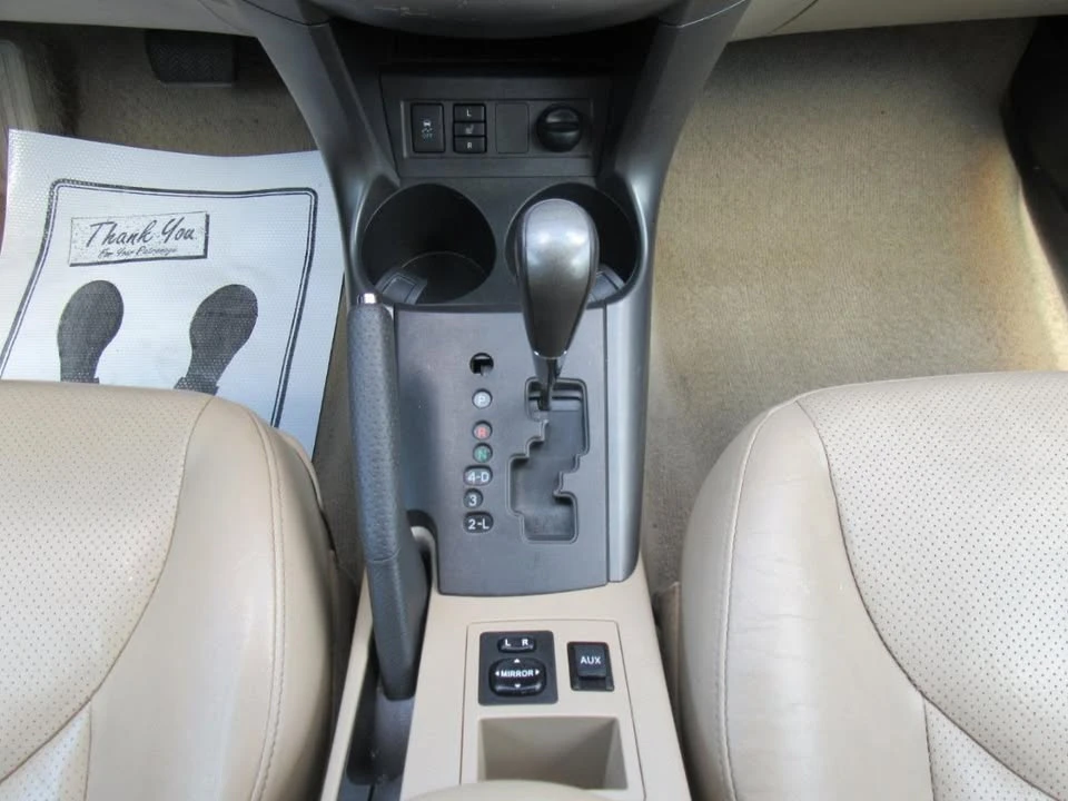 2011 Toyota RAV4 3rd Gen - Image 15 of 20