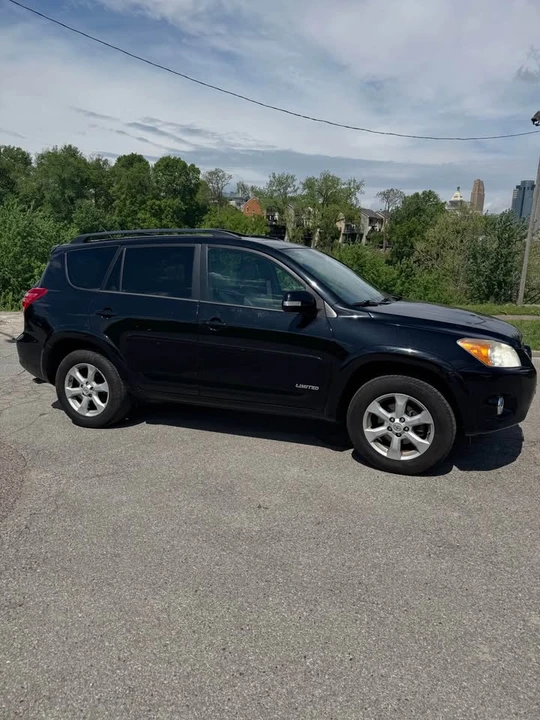 2011 Toyota RAV4 3rd Gen - Image 2 of 12