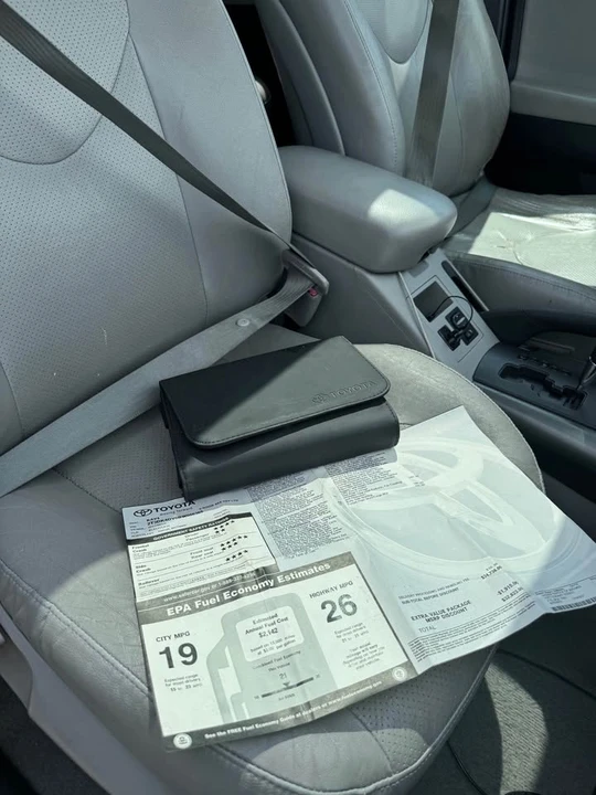 2011 Toyota RAV4 3rd Gen - Image 12 of 12