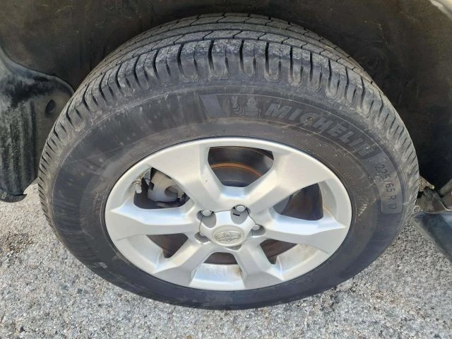 2011 Toyota RAV4 3rd Gen - Image 17 of 21