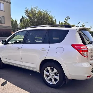 2011 Toyota RAV4 Limited V6
