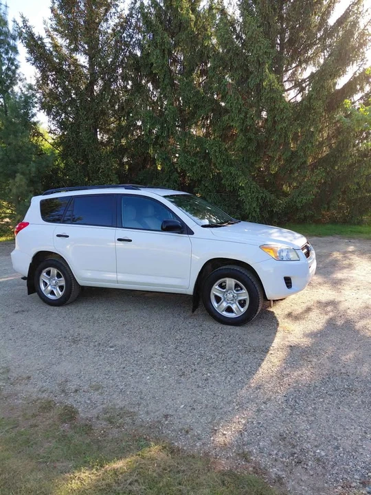 2011 Toyota RAV4 3rd Gen - Image 3 of 3