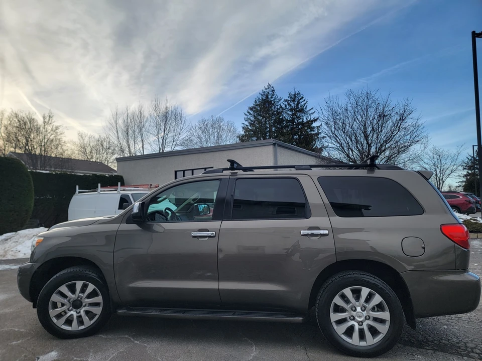 2011 Toyota Sequoia 2nd Gen - Image 8 of 20