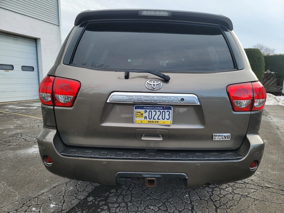 2011 Toyota Sequoia 2nd Gen - Image 6 of 20