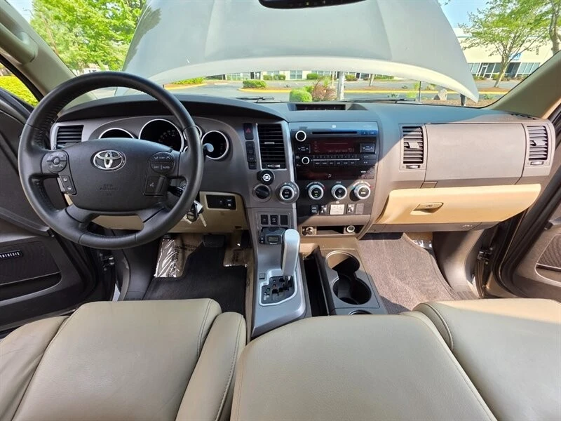2011 Toyota Sequoia 2nd Gen - Image 18 of 21